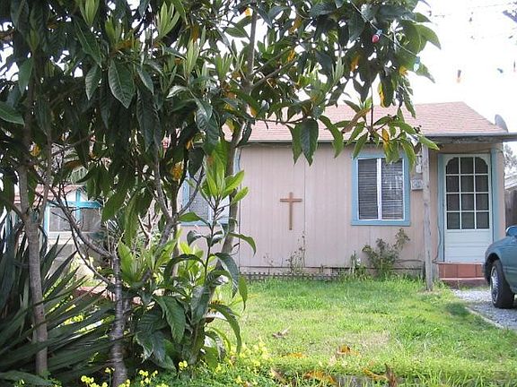 The Second Home in Back