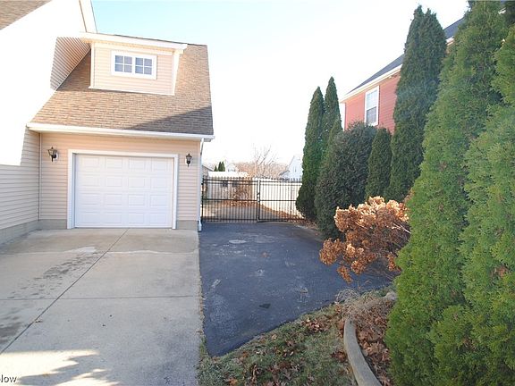 3rd image of 2413 E 61st St
