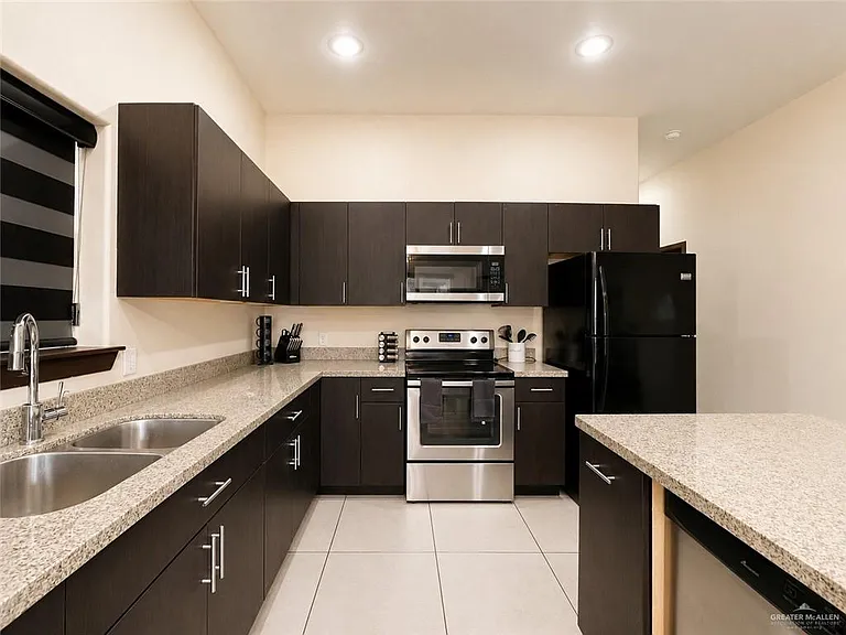 4217 Colbath Ave #430-A — Photo 5