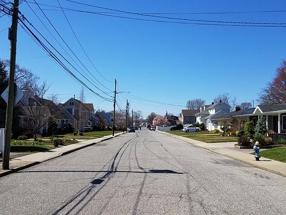 4th image of 53 Evans Ave