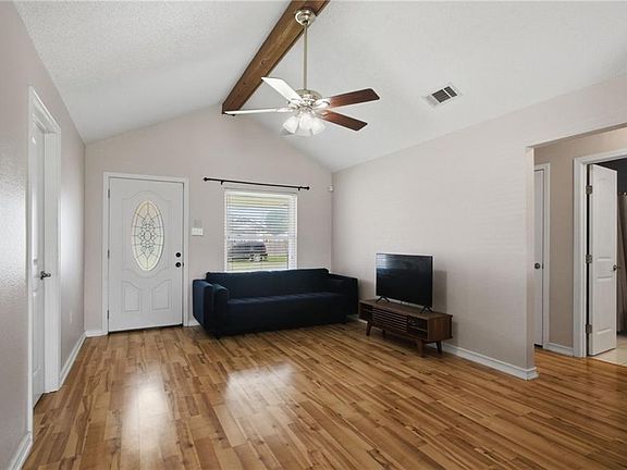 5th image of 705 2nd Ave