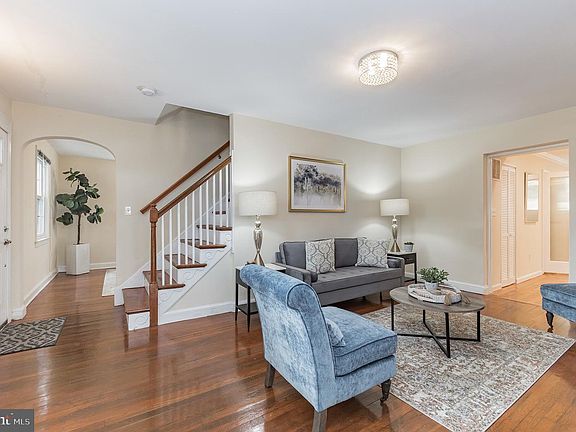 4th image of 521 Lincoln Ave