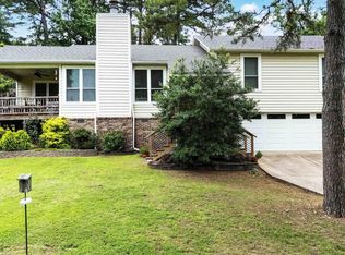 4 Vista Dr, Little Rock, AR 72210