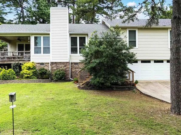 4 Vista Dr, Little Rock, AR 72210