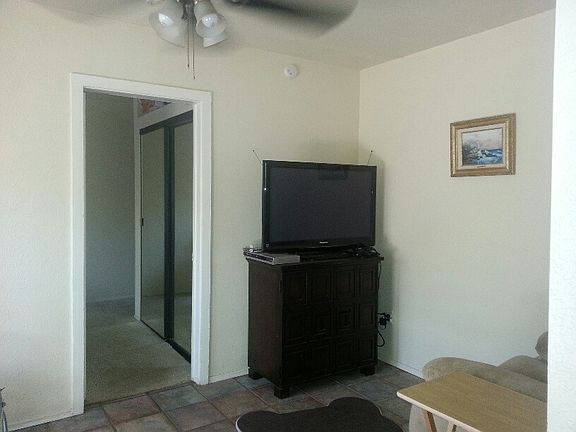 3rd image of 4933 Coronado Ave