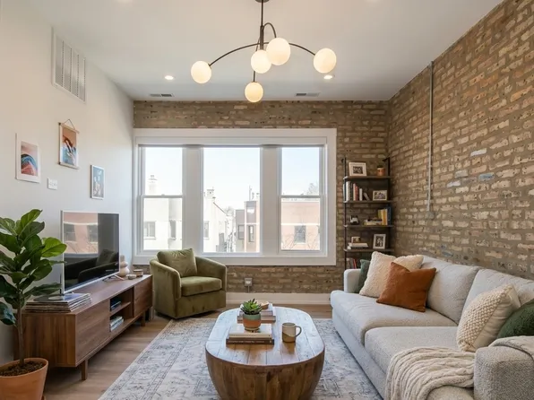 3251 W Belden Ave, Chicago, IL