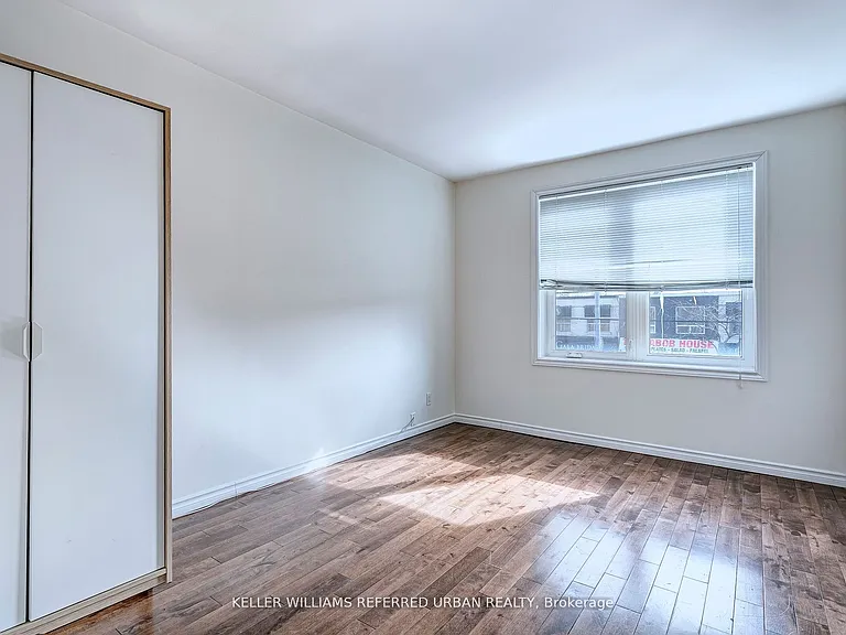 2976 Lake Shore Blvd W #2 — Photo 4