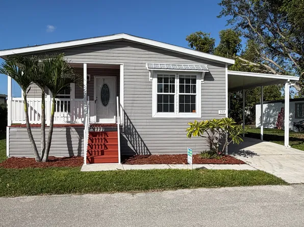 372 Zebra Dr, North Fort Myers, FL 33917