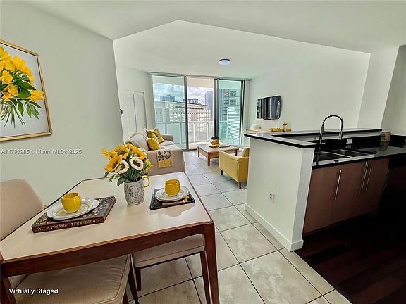 4th image of 300 S Biscayne Blvd APT 1405