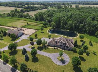 W3371 Appaloosa Ct, Freedom, WI 54913