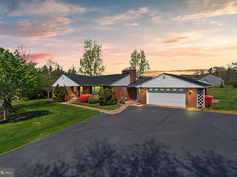 8004 Signal Hill Rd, Manassas, VA 20111 Zillow