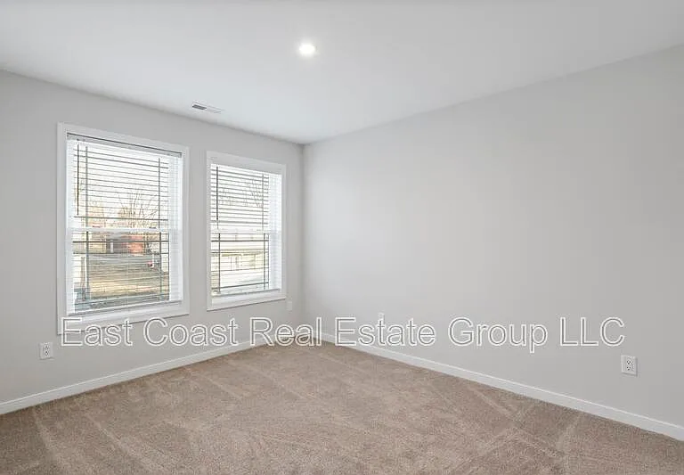 530 N 3rd St #A — Photo 31