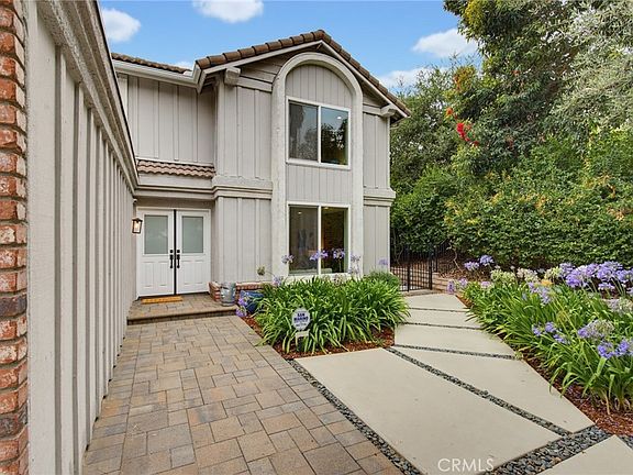 3rd image of 2139 Lenore Dr