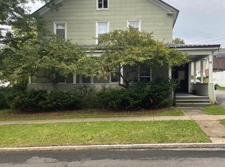 15 Paris Rd, New Hartford, NY 13413
