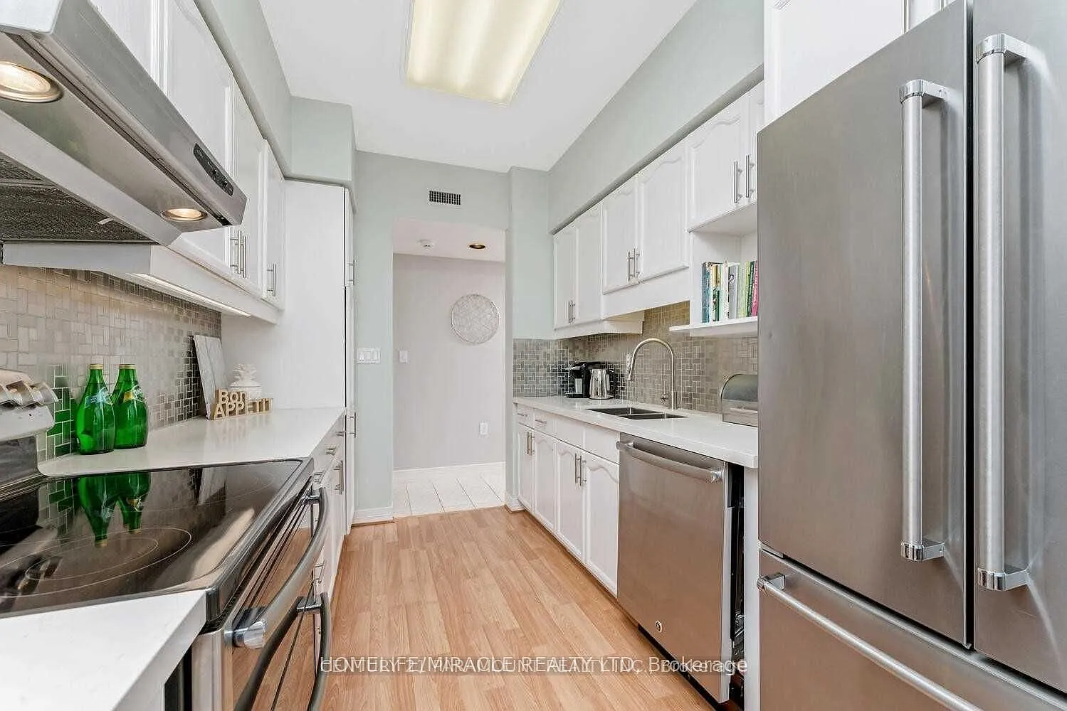 2 bed, $3,100 — Photo 3