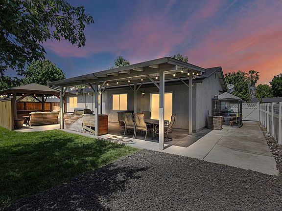 5th image of 3535 Barkwood Dr