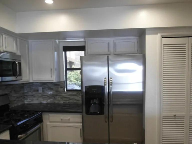 2480 Penmar Ave #2 — Photo 3