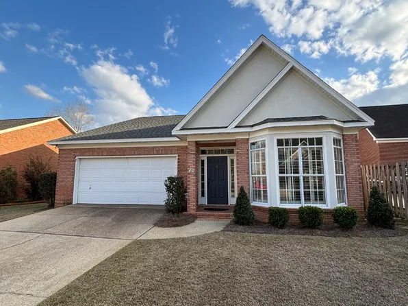 39 Williamsburg Pl, Dothan, AL 36305