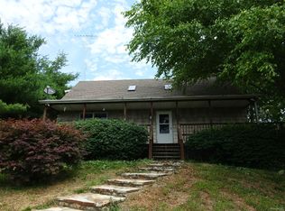 9085 Shawnee Hill Rd, Shawneetown, IL 62984