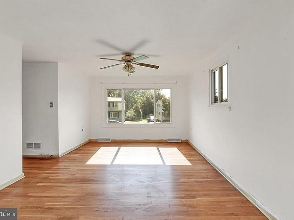 5th image of 1414 Willshire Dr