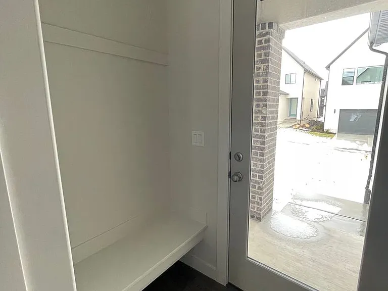 4380 W Bergen Ln — Photo 3