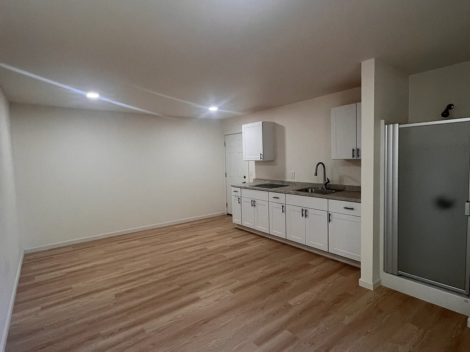 Studio, 370 sqft, $2,100 — Photo 2