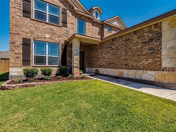 3rd image of 5868 Mantalcino Dr