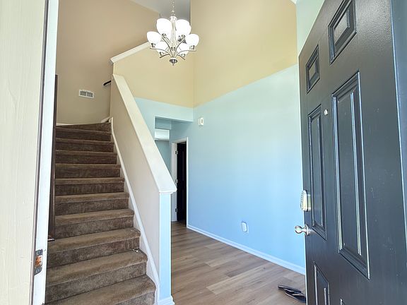 4th image of 817 Bellingham Way