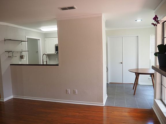 5th image of 2255 Thousand Oaks Dr APT 603