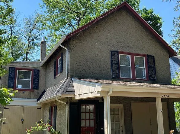2424 Delchester Dr, Havertown, PA 19083