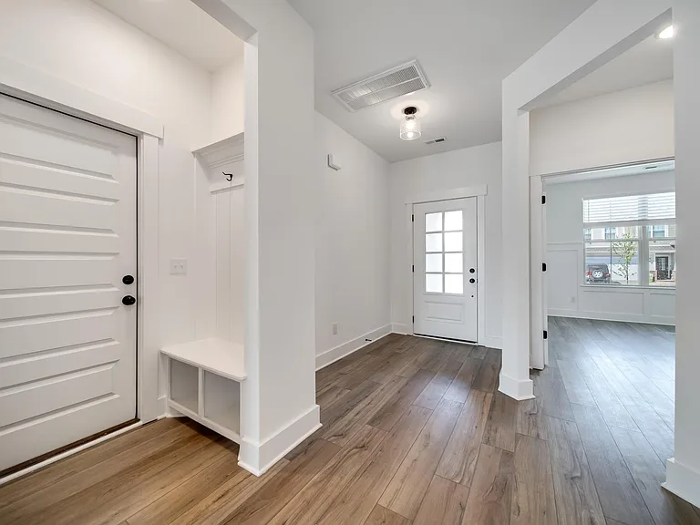 253 Gulfstream Dr — Photo 16