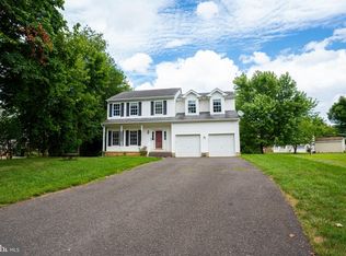 6 Maple Ave, Hightstown, NJ 08520