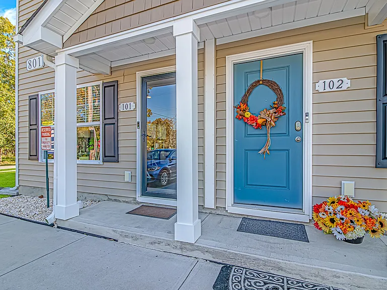 Coastal Wind Townhomes — Photo 17