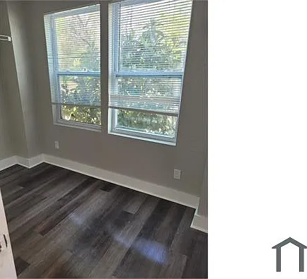 1438 W 15th St — Photo 15
