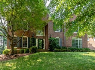 1889 Chestnut Hill Dr, Tega Cay, SC 29708