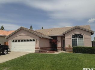 2556 Du Bois Dr, Roseville, CA 95661