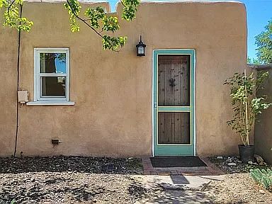 2nd image of 1530 Hickox St #2