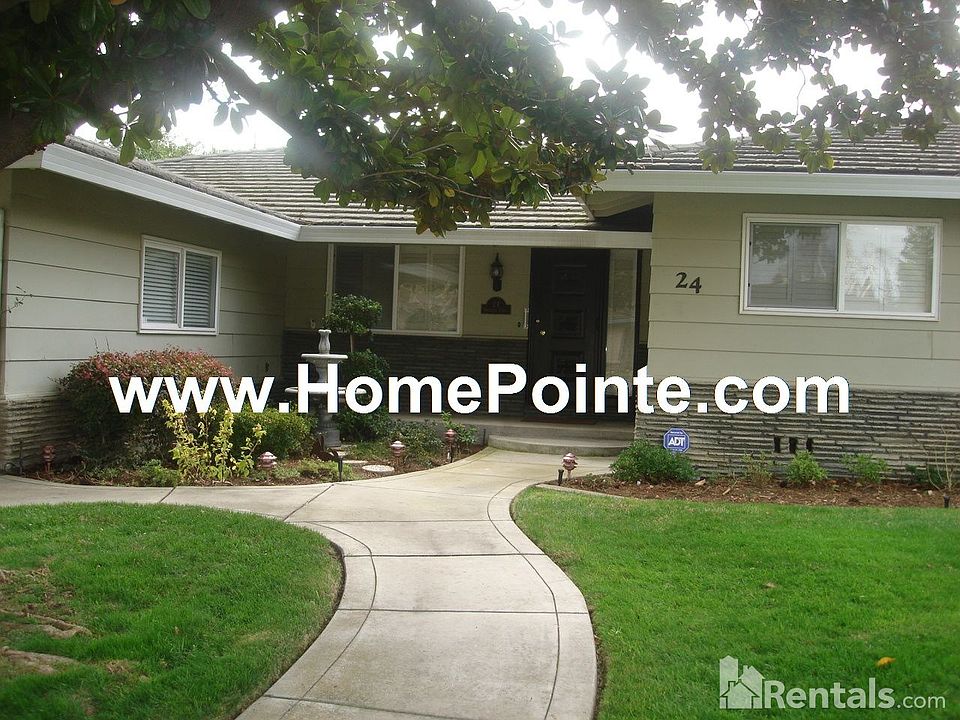 2nd image of 24 Shoreline Cir