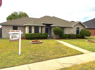 233 Rosewood Ln, Cedar Hill, TX 75104