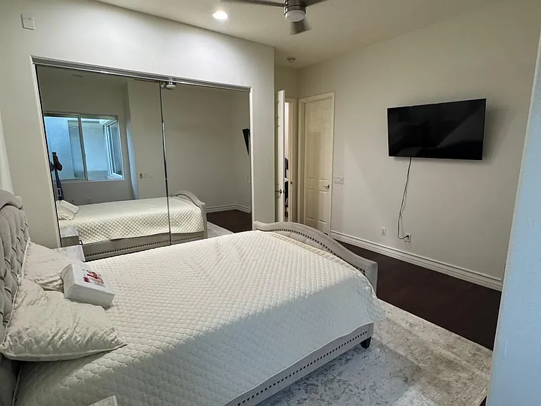 5 Chopin Ct — Photo 46