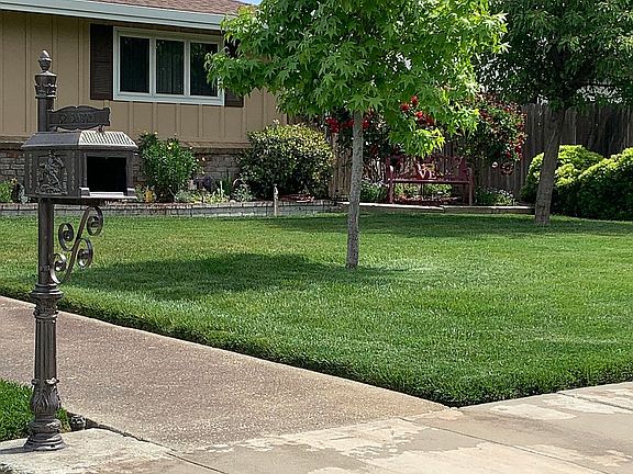 4th image of 62 Sanborn Dr
