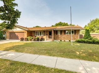 2854 Elm St N, Fargo, ND 58102