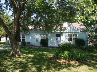210 Eisenhower St, Baldwin City, KS 66006