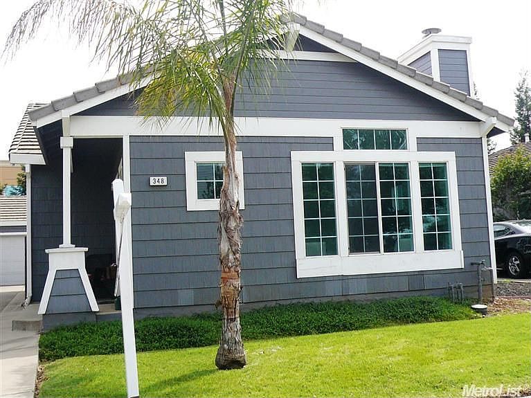 1st image of 348 Parker Dr