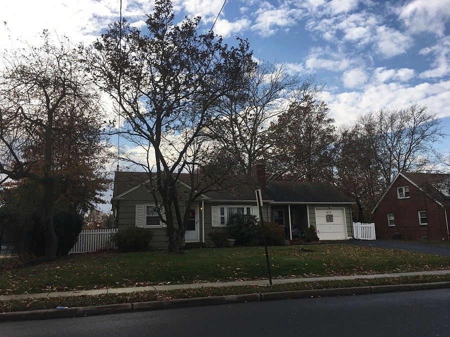 2nd image of 433 Westfield Ave