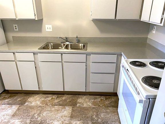 4th image of 2573 N 550 E #1