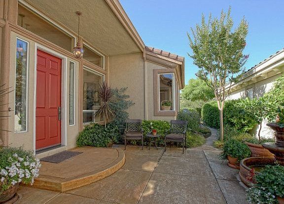 2nd image of 5814 Killarney Cir