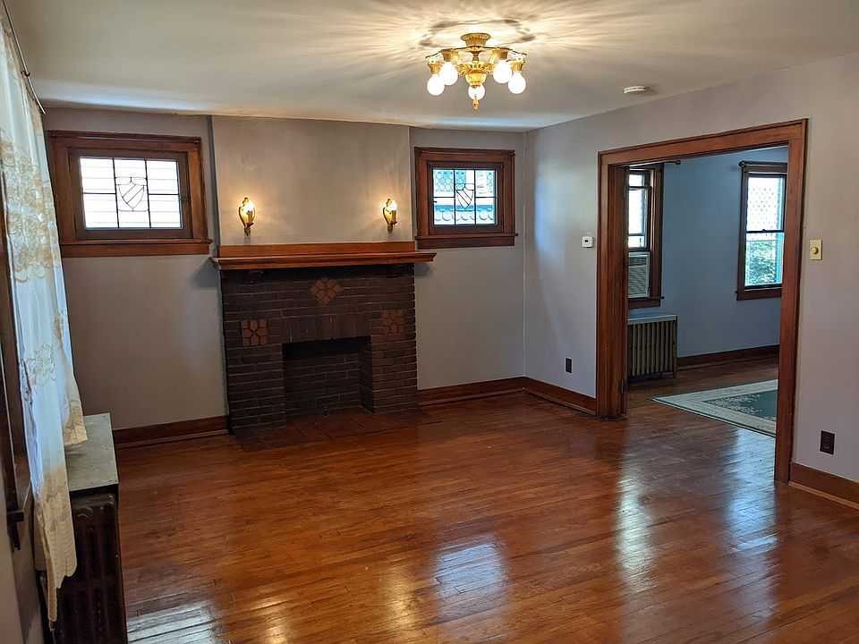 1st image of 7632 Westmoreland Ave #1