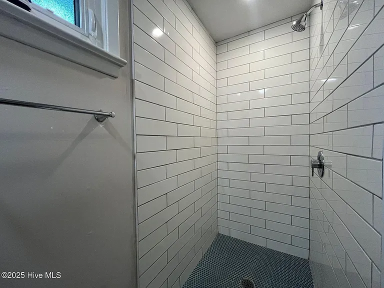 440 E Massachusetts Ave — Photo 42
