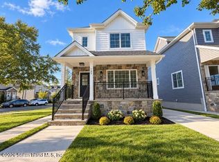 133 Ramapo Ave, Staten Island, NY 10309